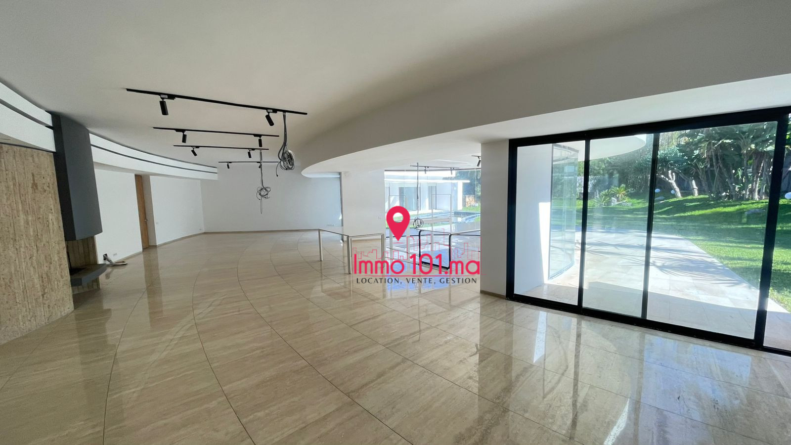 Location villa à usage professionnel à Souissi SILB2461